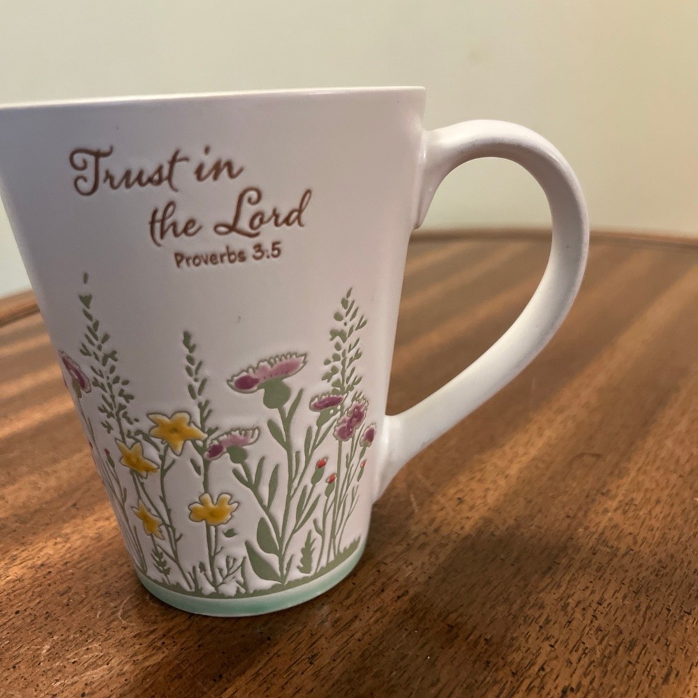 Trust In The Lord 17oz Mug Faith Scripture Bible Verse Spectrum Designz - Picture 6 of 11